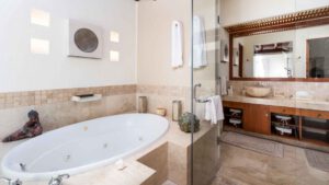 villa-32017040101681164283.jpg