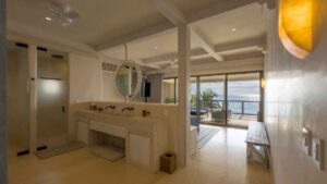 villa-15498300181754937338.jpg