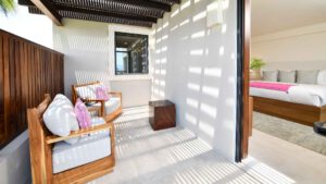 villa-23596868361726076809.jpg