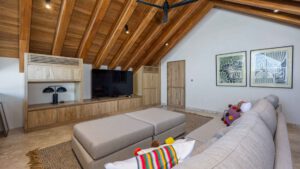 villa-37464456511748291513.jpg