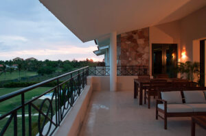 villa-25612205441681410655.jpg