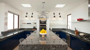 villa-81520763891753723883.jpg