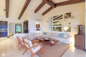 villa-58174534481681408854.jpg