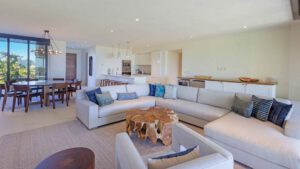 villa-16906270981681337118.jpg