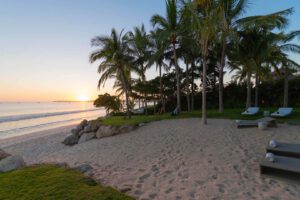 villa-5278201741681318612.jpg
