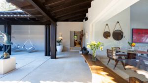 villa-23648673631747770339.jpg