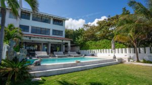 villa-66130249951755122703.jpg