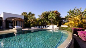 villa-96955347971733769107.jpg