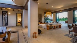 villa-1495869361682199447.jpg