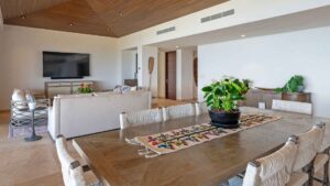 villa-44123508361767985768.jpg