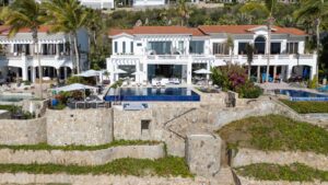 villa-73504143171732155664.jpg