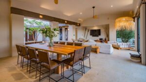 villa-80644343401682199447.jpg