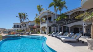villa-83436657711744215492.jpg