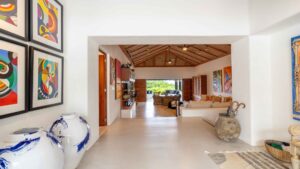 villa-93023407311768863132.jpg